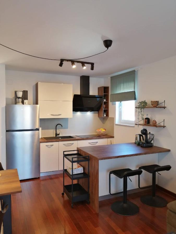 Apartment Iva Šilo Kültér fotó