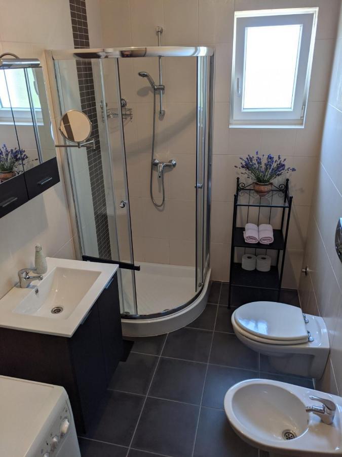 Apartment Iva Šilo Kültér fotó